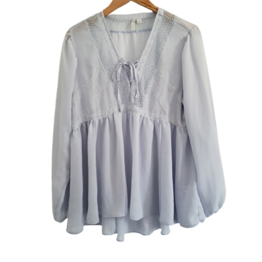Cato baby blue lace and embroidered tunic top